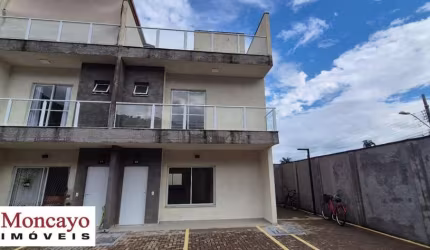 Sobrado Triplex para venda em Caraguatatuba, Centro.