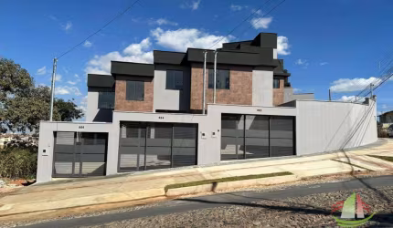 Casa à venda, 170 m² por R$ 530.000,00 - Xangri-Lá - Contagem/MG