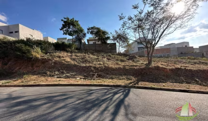 Terreno à venda, 479 m² por R$ 1.280.000,00 - Chácara Cotia - Contagem/MG