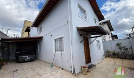 Casa com 4 quartos à venda, 114 m² por R$ 780.000 - Santa Amélia - Belo Horizonte/MG