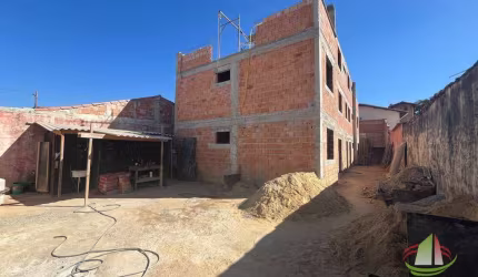 Área privativa com 3 quartos à venda por R$ 400.000 - Copacabana - Belo Horizonte/MG