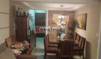 * Belo apartamento no sacoma pra vender rápido !!Próximo ao metrô .