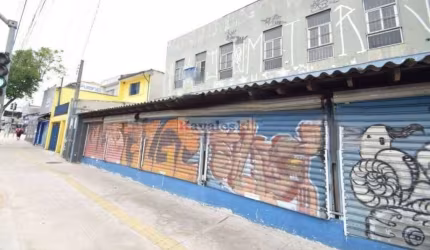 Prédio comercial próximo do metrô