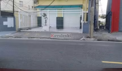 Prédio comercial com 3 pavimentos