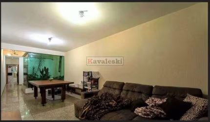 Sobrado com 3 Quartos e 2 banheiros para Alugar, 163 m²