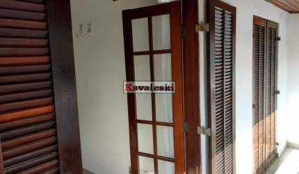 Sobrado 200m² 5 Dormitórios ( sendo 1 suíte ) 2 vagas Vila Gumercindo São Paulo SP