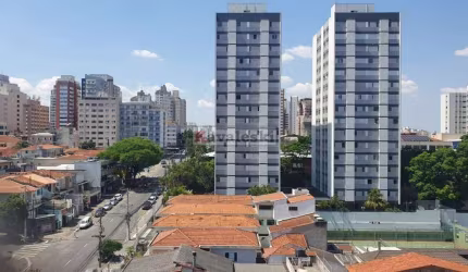 Excelente localização a 500m da Estação Sta Cruz do Metrô.