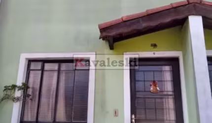 Sobrado em Condomínio Fechado - 02 Dorm - 1 Vaga