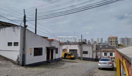 ALUGO GALPÃO NO IPIRANGA 350 M²