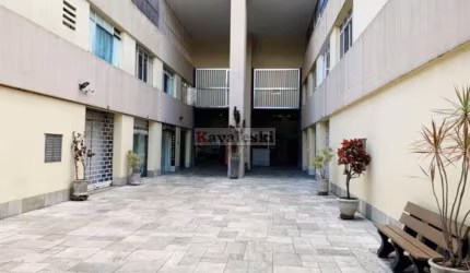 ** Excelente porto comercial a venda na Vila Mariana.
