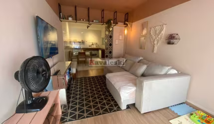 *  CASA TÉRREA COM EDÍCULA NO MIOLO DO JARDIM DA SAÚDE