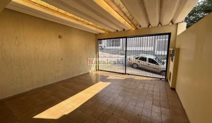 Sobrado Parque Fongaro com 3 Quartos  131 m² - 2 vagas de garagem