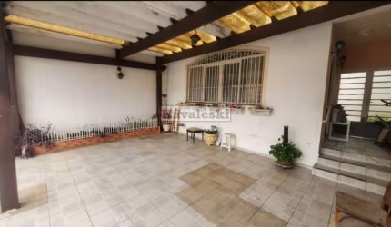 Sobrado na região da Saúde