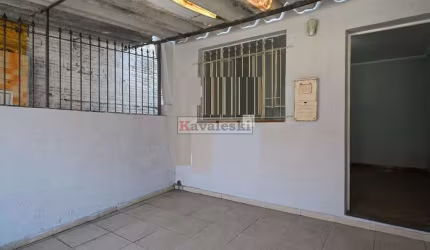 Casa Térrea Vaga com 2 dormitórios 1 vaga - Quintal- Proximidades do Metrô - Oportunidade ùnica