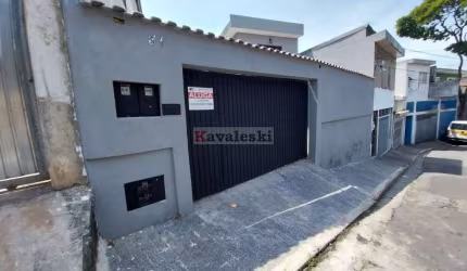 ALUGO  2 CASAS PARQUE BRISTOL 500 M²