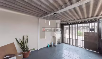 Lindo Sobrado com 2 dormitórios 2 wcs 1 vaga - Quintal - Próx MetrÔ