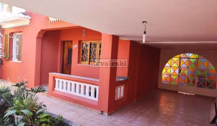 Casa Totalmente Térrea Coração da Móoca- 3 dormitórios - quintal grande - Impecável