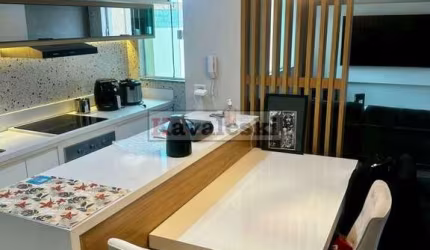 ** Apartamento a venda sem condomínio e cobertura no bairro Campestre em Santo André.