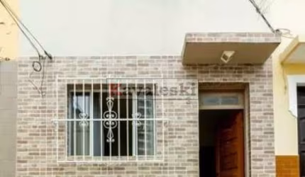 SOBRADO DE DOIS DORMITÓRIOS NO CAMBUCI 90 M²