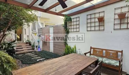 SOBRADO EM CONDOMINIO FECHADO NO KLABIN 3 SUITES 2 VAGAS 257M²