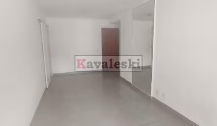Apartamento localizado na Vila Gumercindo