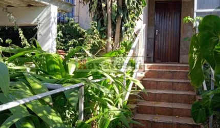 Casa c/ 3 domitórios /área terreno 430m²- Vila das Mercês-SP