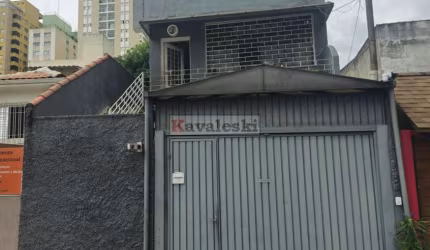 ** Sobrado a venda a 500 metros do metrô Saúde.
