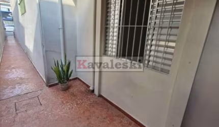 Casa Vaga boca do Metrô Saúde - 4 dormitórios 2 wcs - Quintal - Oportunidade
