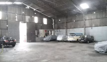 *  EXCELENTE GALPÃO DE ESQUINA BEM LOCALIZADO !