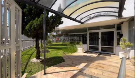 Para quem procura por muito espaço! Apartamento amplo!