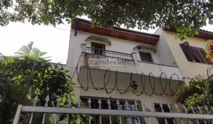 Casa Excelente Miolo Jardim da Saúde - 3 dormitórios 2 suites 3/4 vagas - Jardim / Quintal