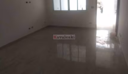 >   SOBRADO NOVO COM BELO QUINTAL NA PARTE SUPERIOR ..