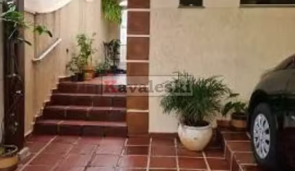 Sobrado com 3 dormitorio - 2 vagas - Saúde
