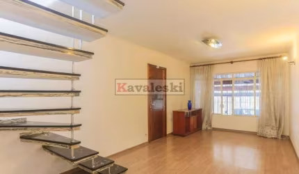 Sobrado LIndo, refomado, 2 dormitórios sala 2 ambientes 2 vagas Quintal - Próx Metrô - Oportunidade