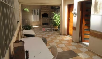 Sobrado para venda possui 370 m² com 3 quartos em Saúde