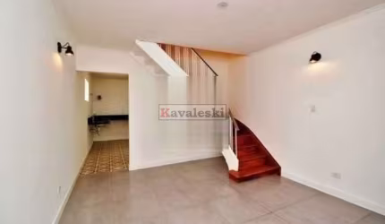 Sobrado Residencial / Comercial/  2 dormitórios 2 wcs 1 vaga / Próx Metrô