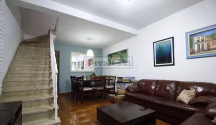Casa à venda com 99m², 2 quartos e 1 vaga