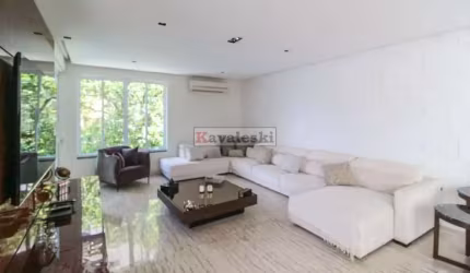 Sobrado à venda com 225m², 3 suites e 4 vagas JD. SAUDE
