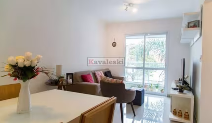 Apartamento à venda com 63m²