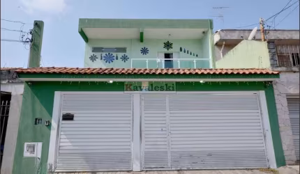 Excelente sobrado disponível para venda no coração da Vila Monumento!