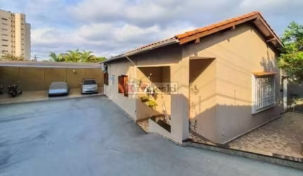 Casa Térrea Bosque da Saude 3 dormitórios 2 suites 12 vagas quintal