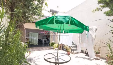 Casa à venda com 135m², 3 quartos e 4 vagas