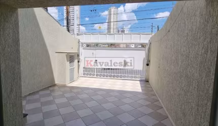 BELO SOBRADO PRÓXIMO AO METRÔ SACOMA COM BELO QUINTAL ..