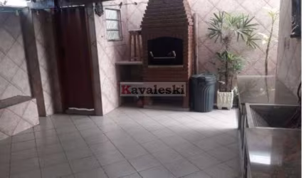 Casa Térrea reformada 2 dormitórios 1 suite 3 vagas - quintal