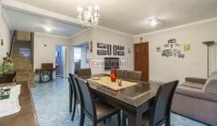 > Sobrado com piscina de 268 m² com 3 suítes na Vila Gumercindo - São Paulo - SP