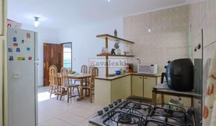 > SOBRADO 3 SUITES, 3 VAGAS, AC. 170m², BOSQUE DA SAUDE
