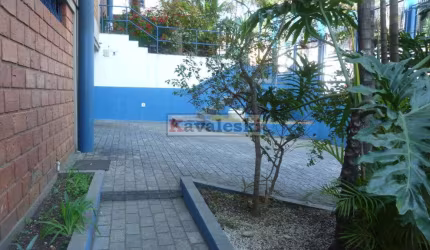 Imovel comercial contendo 3 pavimentos .Baixou o valor !!