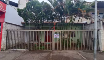 Excelente casa no bairro Santa Terezinha!