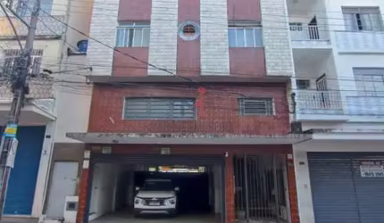 Excelente quarto e sala no Morro da Glória!