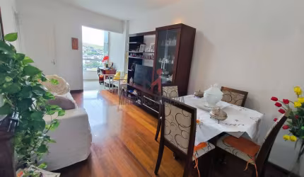 Apartamento 3/4 com ste e garagem; EXCELENTE localização